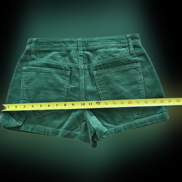 Green Corduroy Women's Shorts - Picture 4 of 7